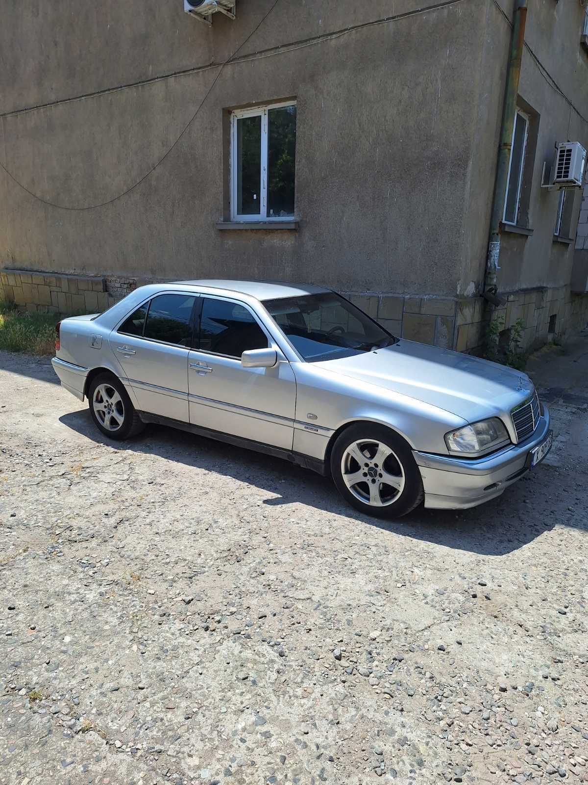 Mercedes C250 140кс
