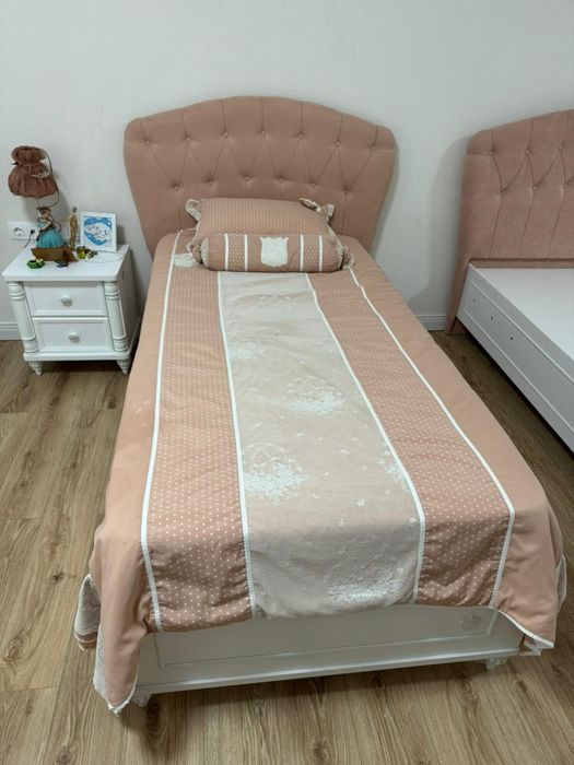 Кровать CILEK с подъемным механизмом Romantic с матрасом