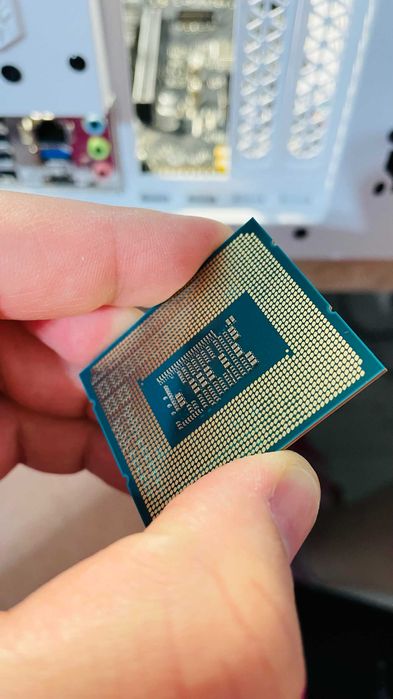 Procesor Intel i5 12400 + cooler stock, Socket LGA 1700, Gen 12