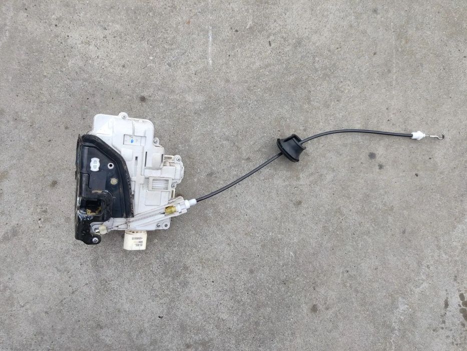 Broasca Incuietoare stanga dreapta Seat Exeo Audi A4 B7 8E2837015AA