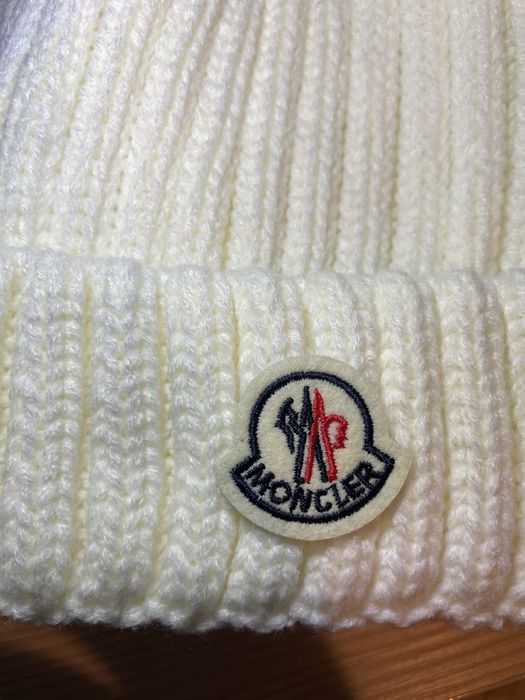 caciula Moncler dama