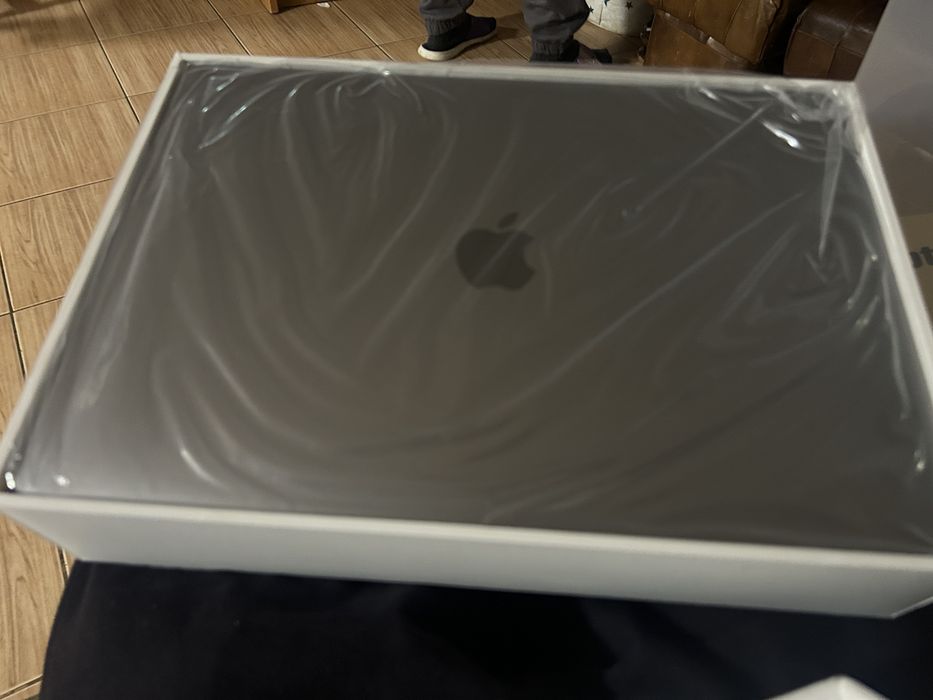 MacBook Air 13″ M1 8GB RAM 512GB SSD – Ca nou