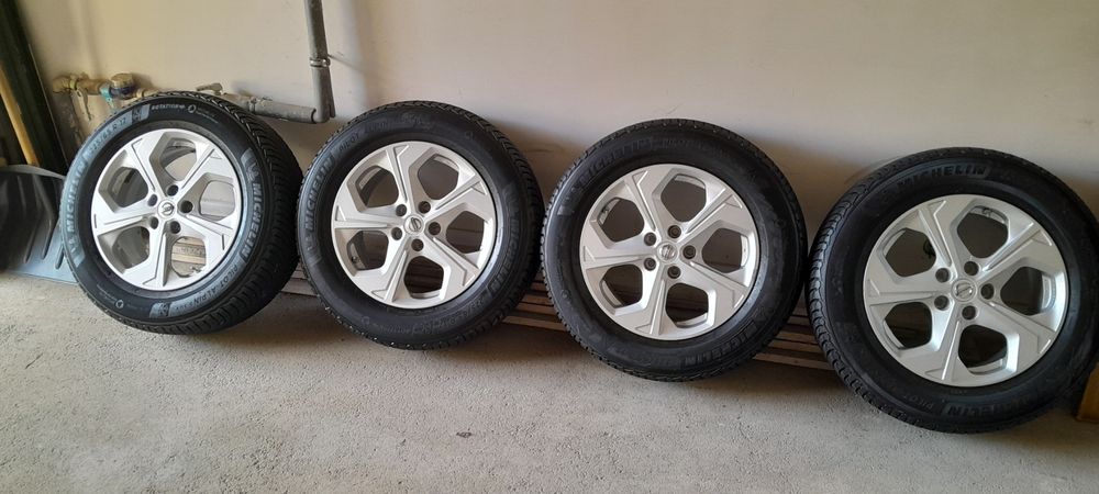 Лети джанти с зимни гуми 17 за Джип Nissan Xtrail 2017 за N