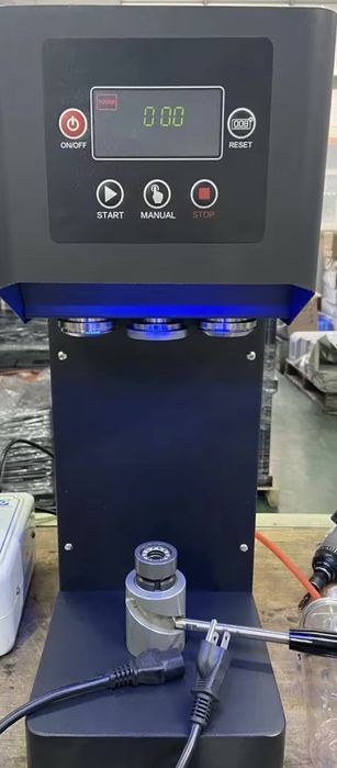 Машина за затваряне на кенове