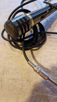 Sistem Karaoke cu microfon