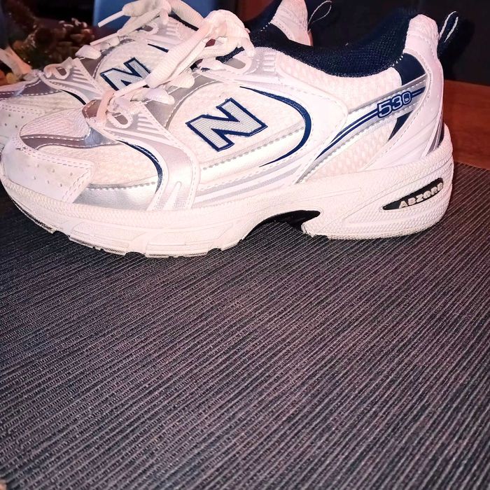 New Balance  маратонки