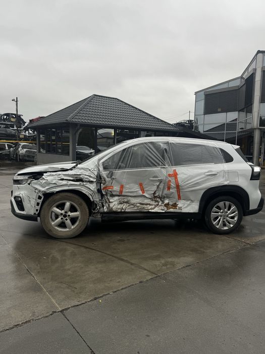 Suzuki SX4 S-Cross Hybrid AVARIAT!!