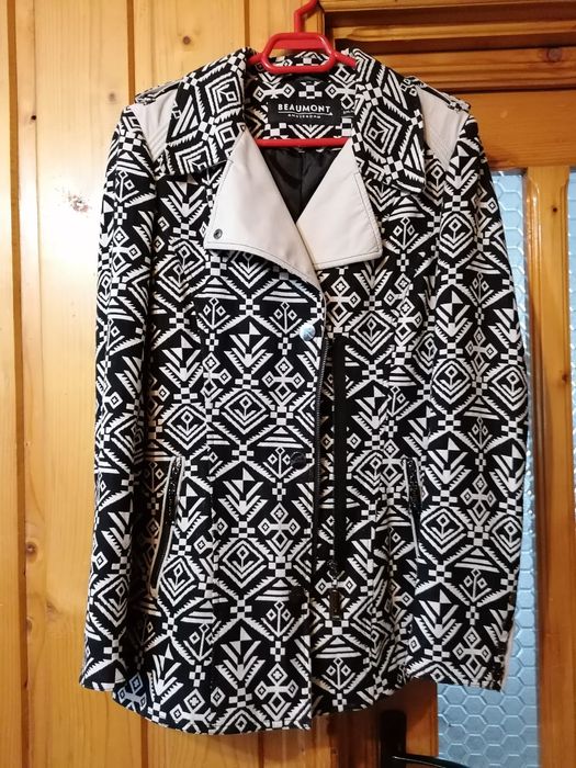 Lot Geci,Sacouri,Bluze modele deosebite