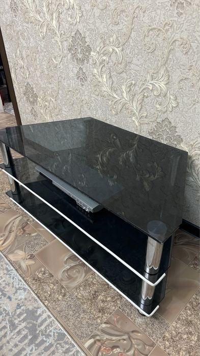 Стеклянная подставка