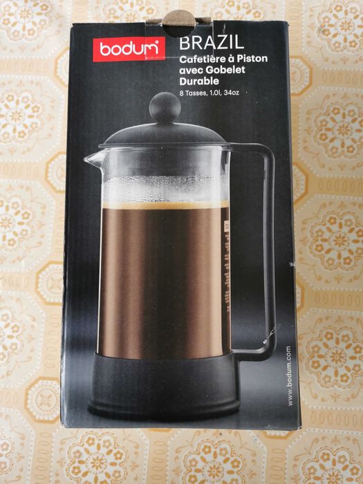 Vand cafetiera cu piston marca Bodum, 1l, noua,pret 150 lei!