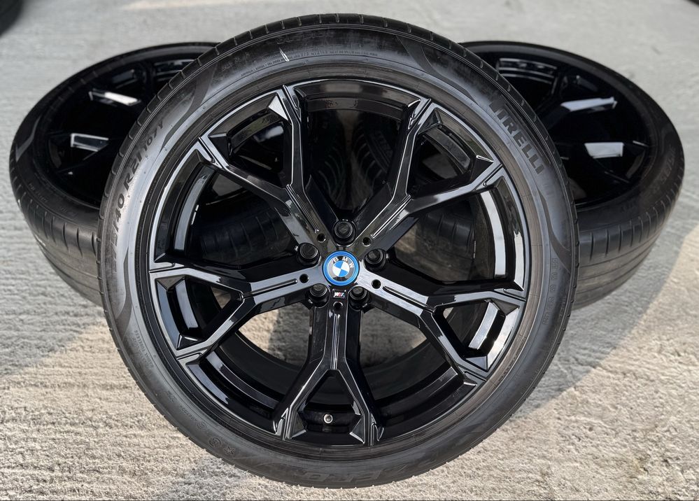 Jante Bmw X5 X6 R21 G05 G06 Originale 741M Black Pirelli 70%