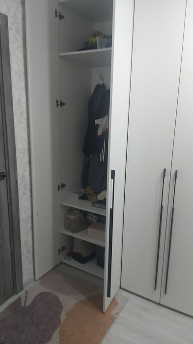 Продам шкаф в отличном состоянии.