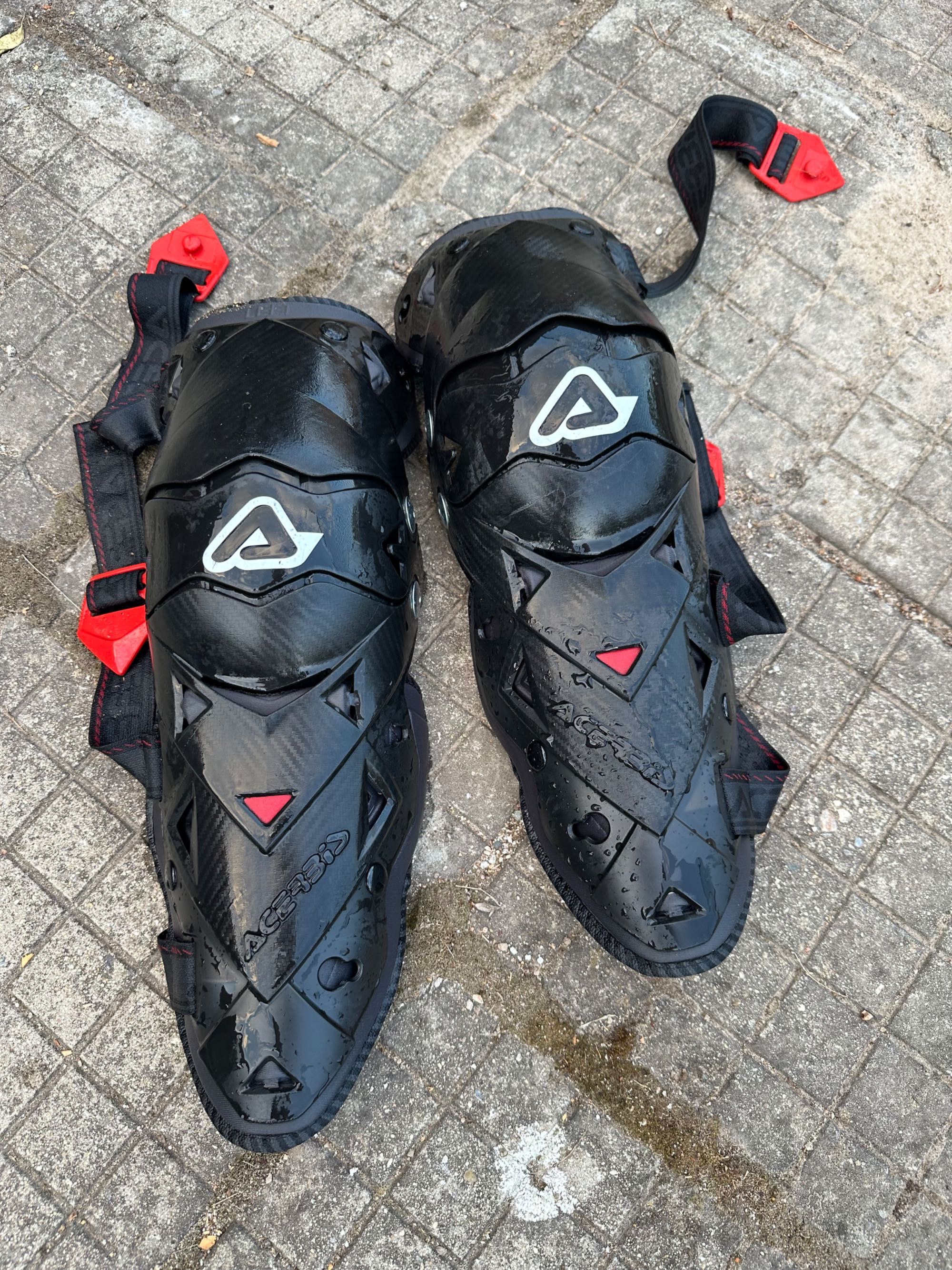 Наколенки ACERBIS
