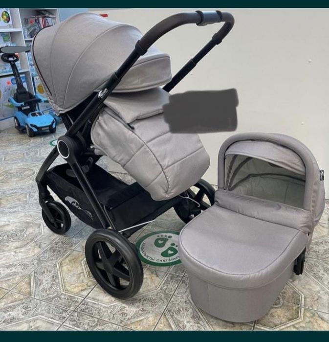 Продам коляску с люлькой