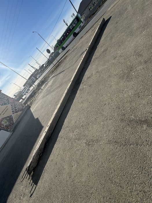 Опора на подпорку б/у, столб бетонный электрический