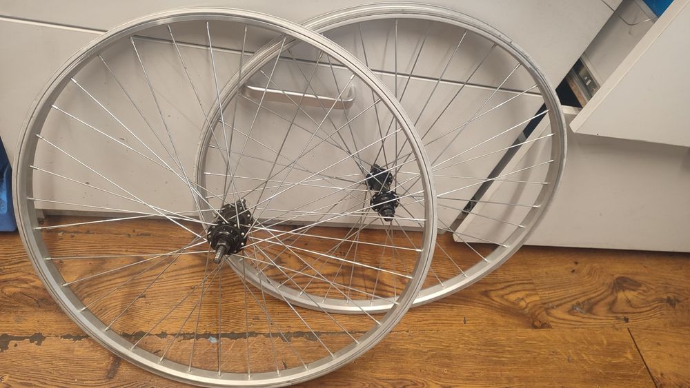 Piese bicicleta, roti, cadru