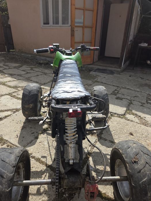 Vand atv 125cc merge impecabil