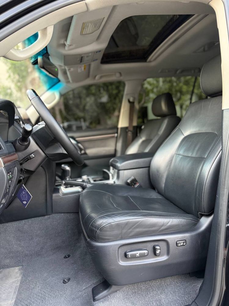 Toyota Land Cruiser 200 4,6L