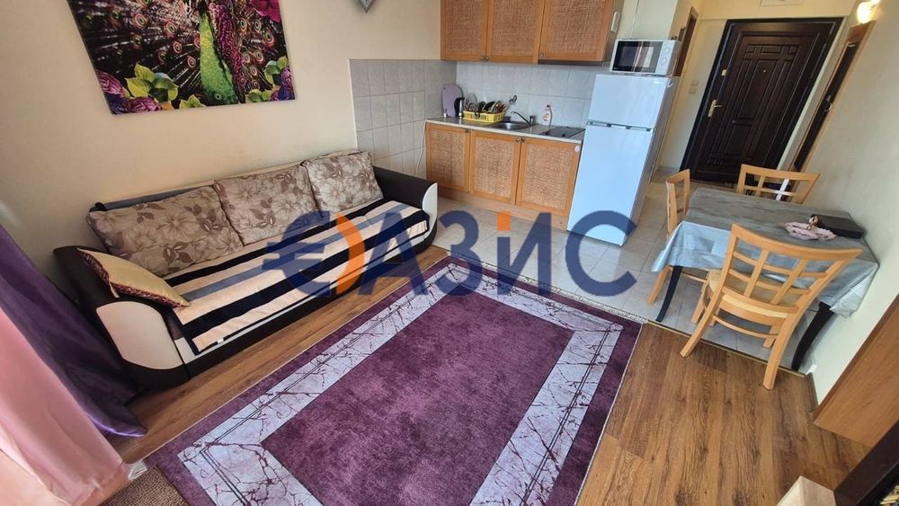 Продава се Двустаен апартамент в к.к. Слънчев бряг - 66 кв.м за 1235 €/кв.м - Снимка #4