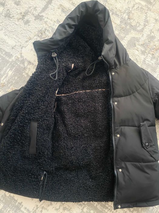 Продам детскую двустороннюю зимнюю куртку