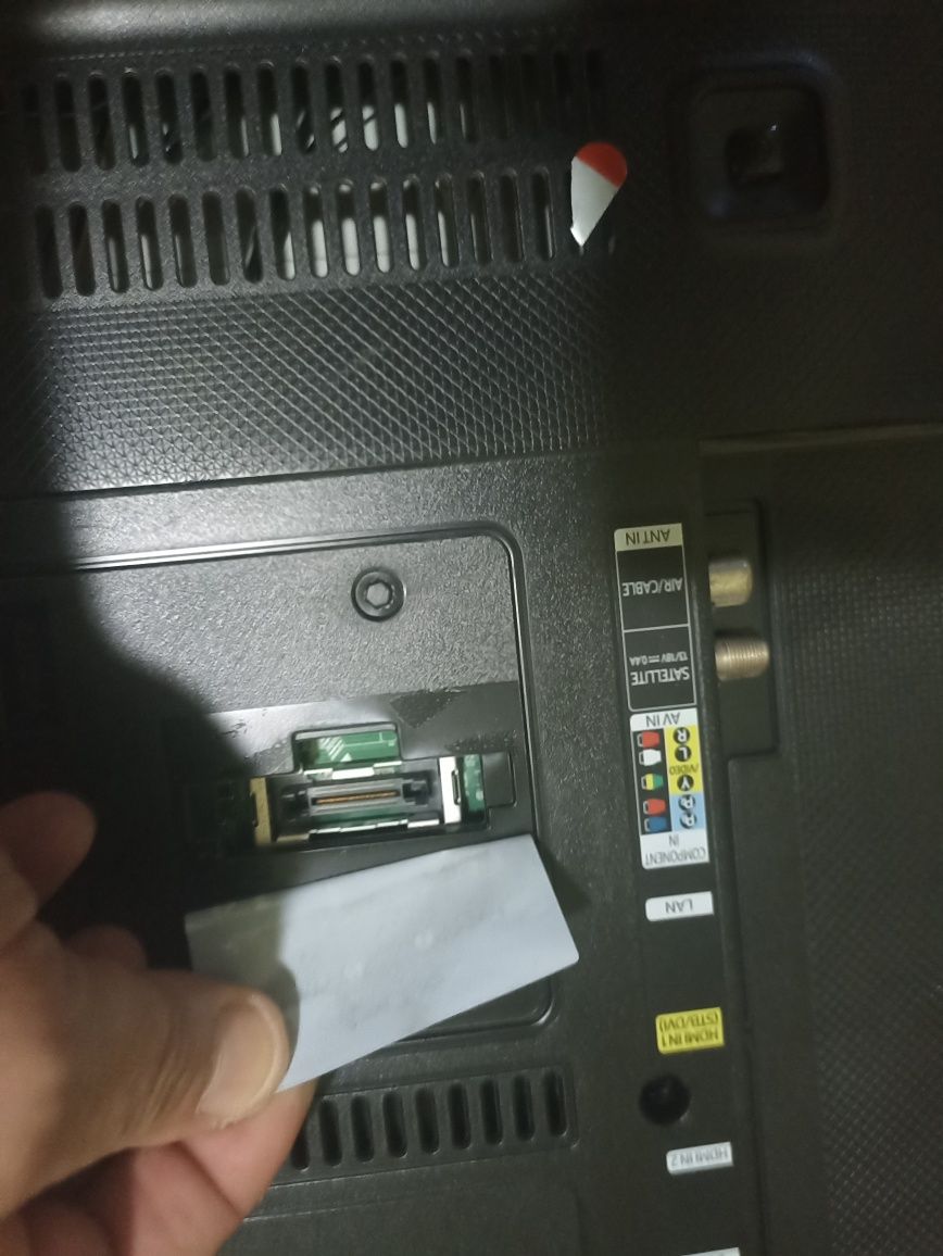 Samsung UE40KU6072U Смарт телевизор