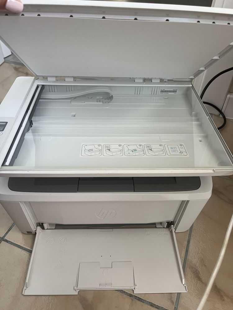 Мултифункционално устройство HP LaseJet M140we, +нова тонер касета