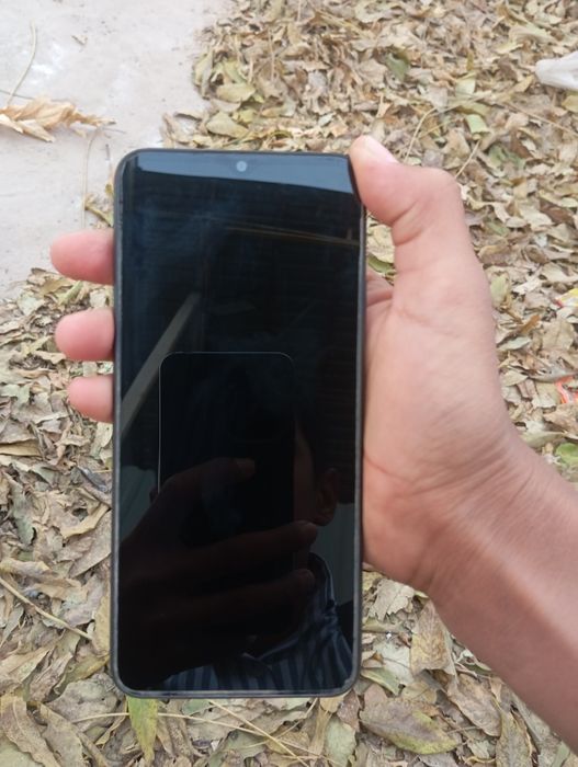 Realmi C30s 64/3+4 xotira