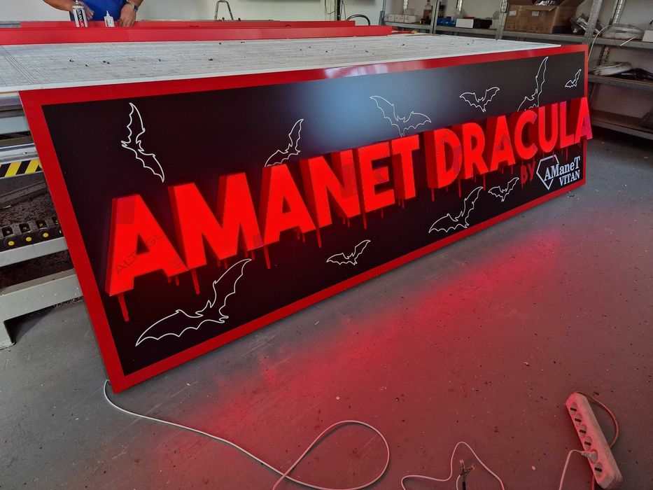 Reclame luminoase litere volumetrice casete luminoase firme