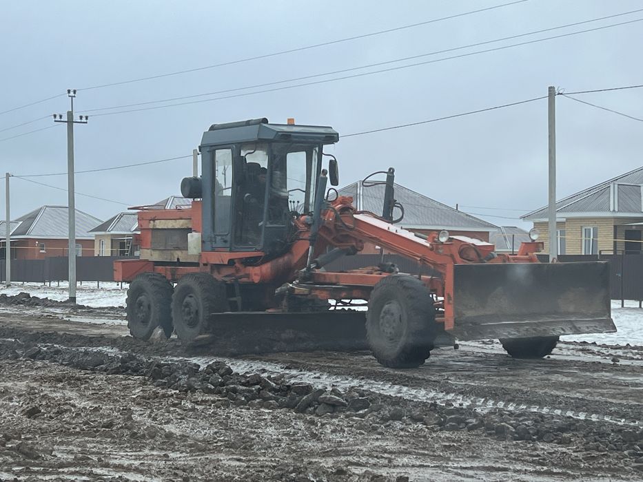 Срочно продам автогрейдер ДЗ-122Б