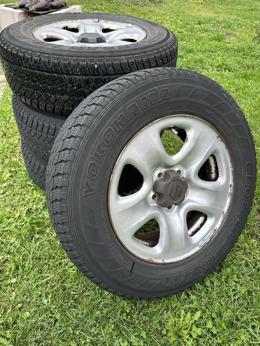 Roti Suzuki Grand Vitara
