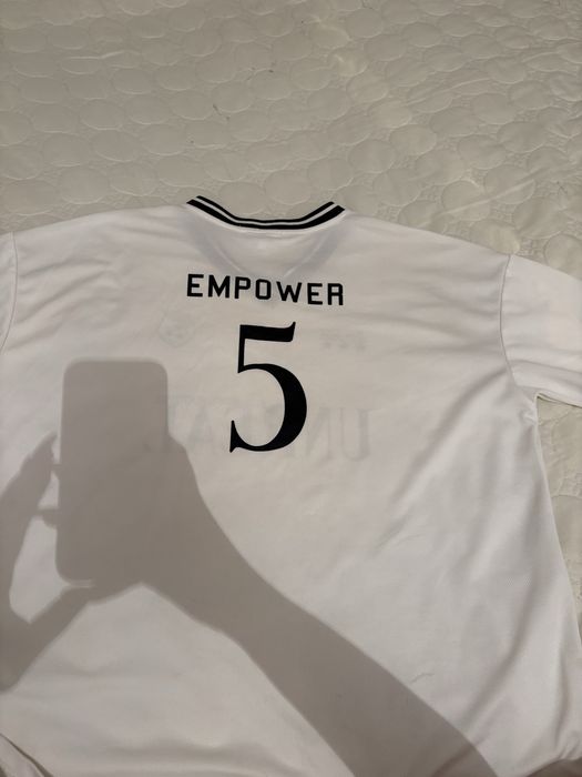 продам женскую одежду