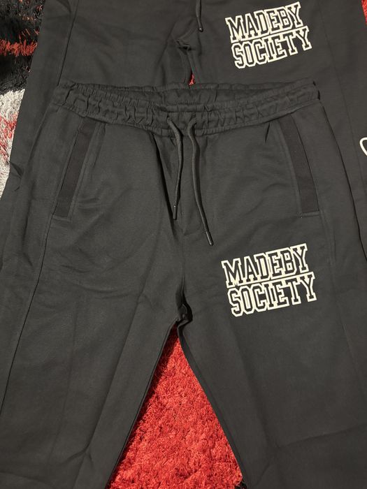 Pantaloni made by society