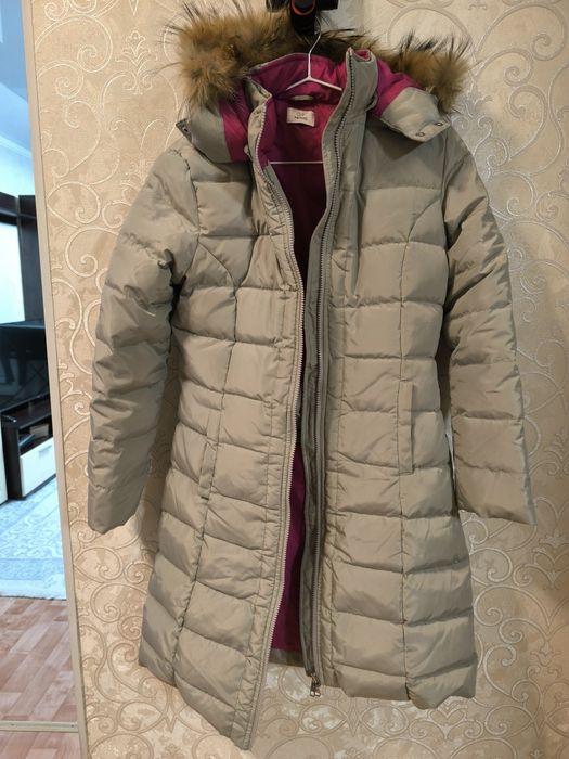 Куртка пуховик, подростковая, на 10-13 лет.GF Ferre