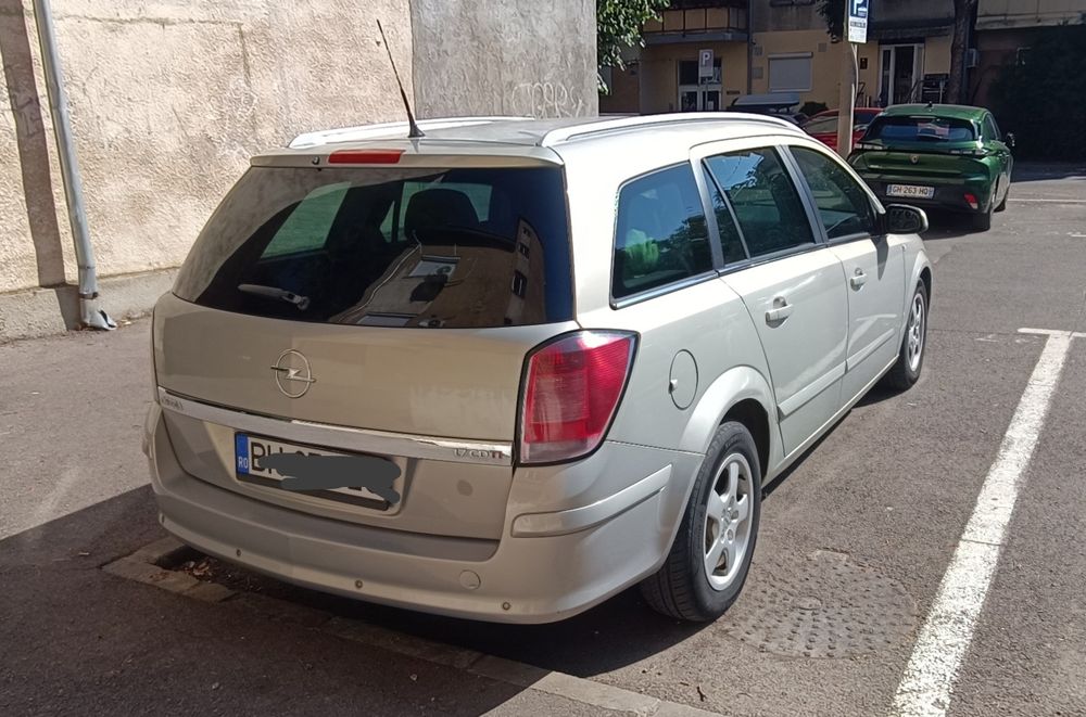 Vând Opel Astra H
