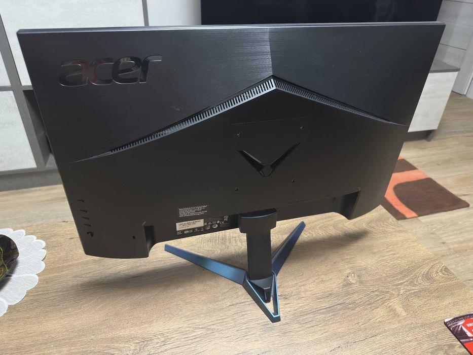 Монитор Acer Nitro VG271U 27" IPS 144Hz 2560x1440p WQHD