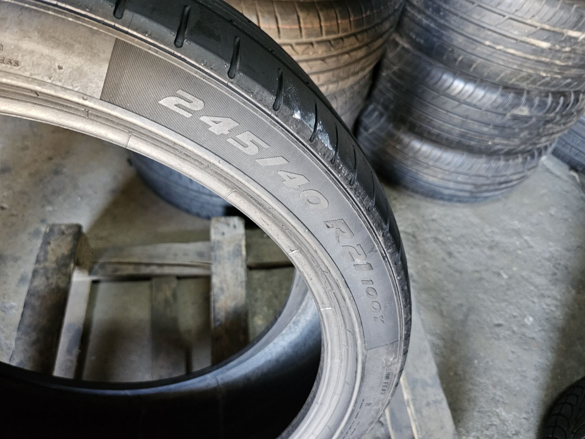 2 anvelope vara 245 40 21 Pirelli Runflat