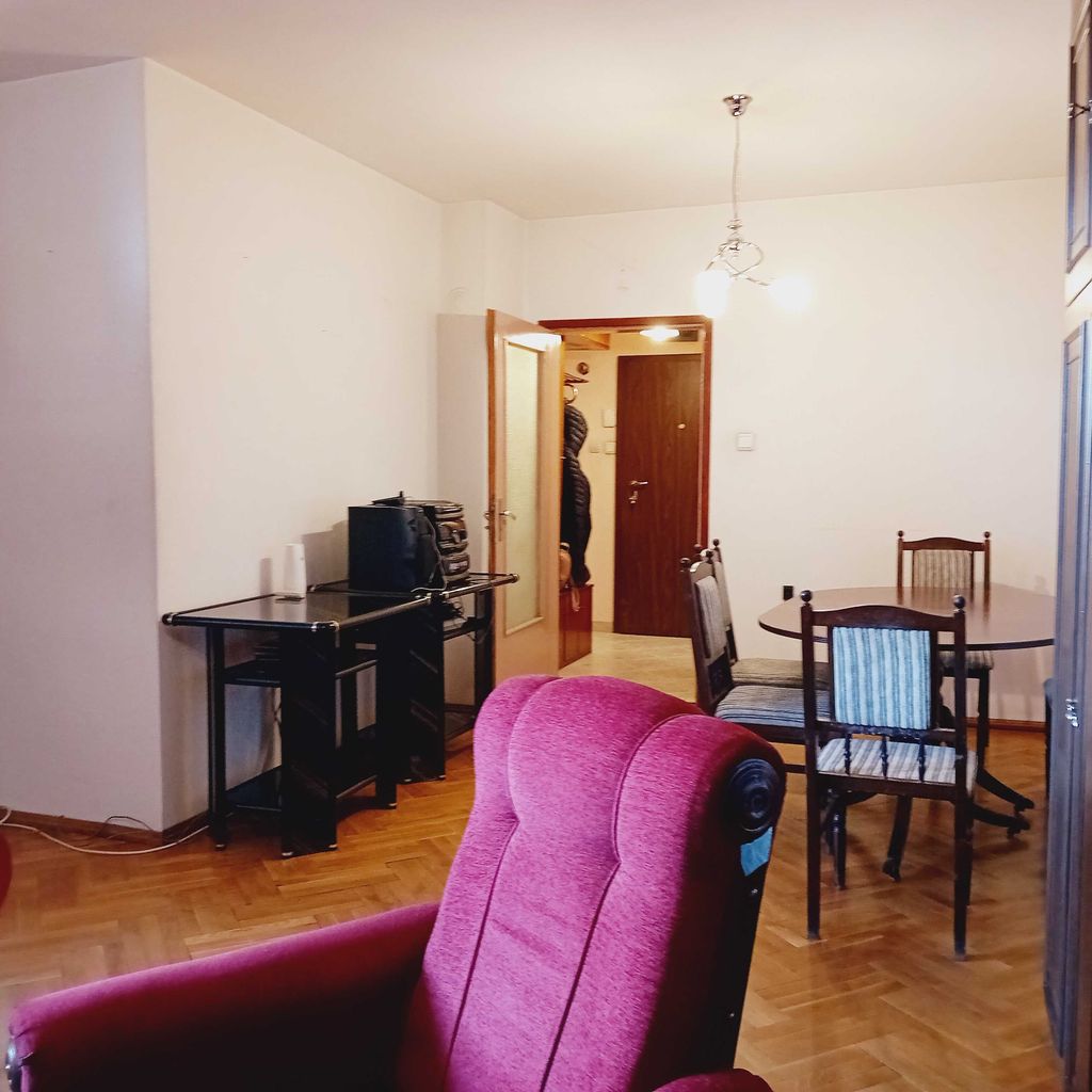 Дава се под наем Двустаен апартамент в София, Люлин 10 - 75 кв.м за 408 € - Снимка #3