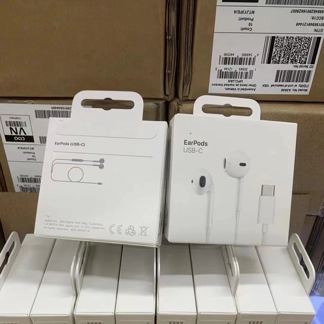 Apple Earpods new (Type C) 15Pro vs 15 Promax (оптом)