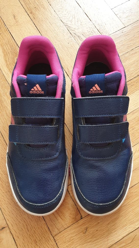 Маратонки Adidas 36 номер