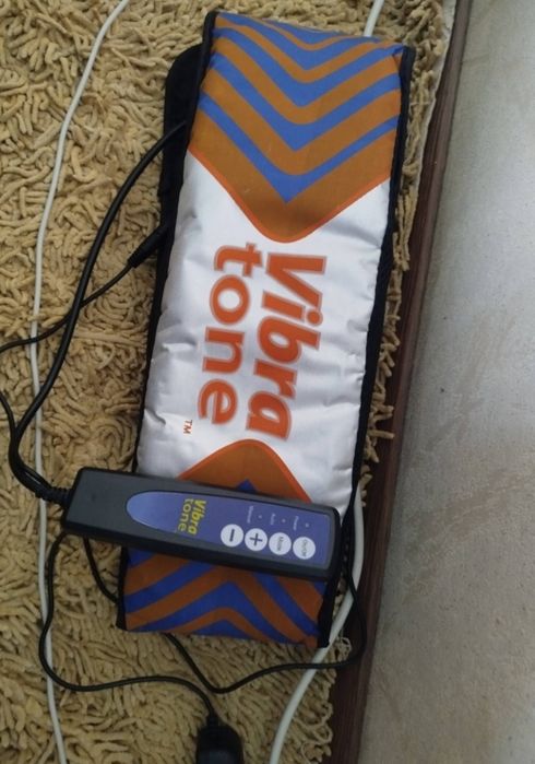 Массажер для живота и спины vibro tone