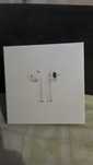 AirPods  новые в полном конплекте