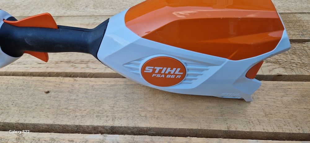 Stihl motocoasa pe acumulator