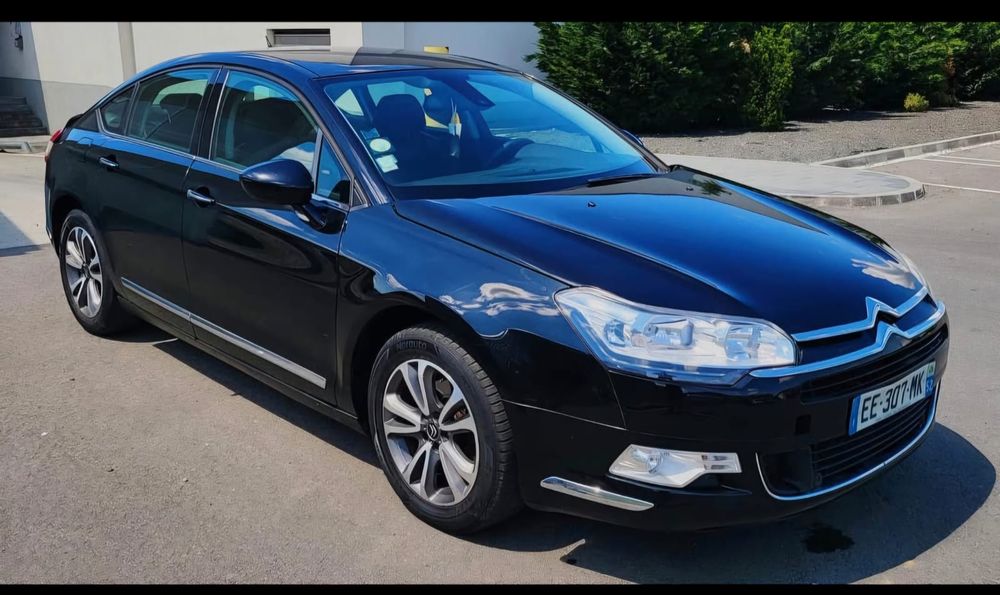 Vând Citroen C5.