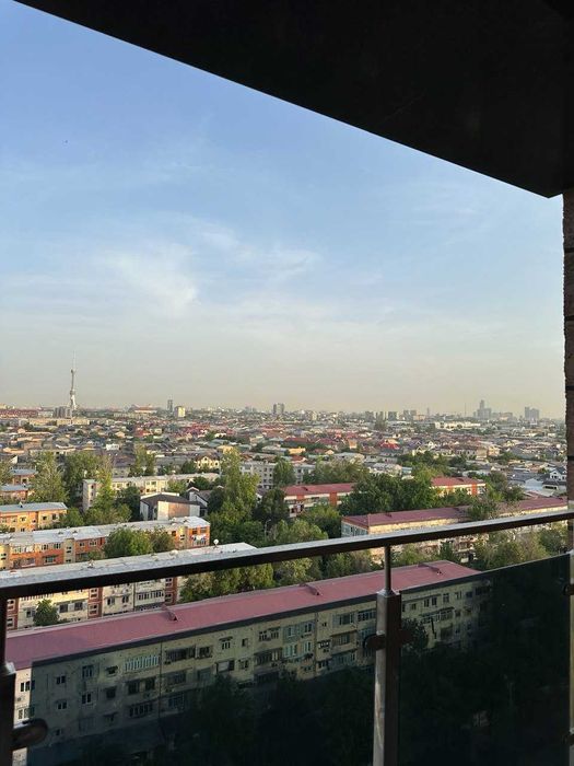 Хон Сарой Парламент Юнусабад 6-квартал