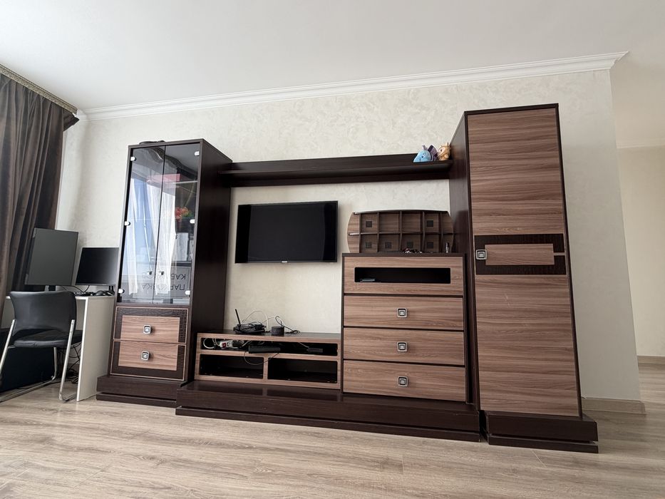 Шкаф в гостиную