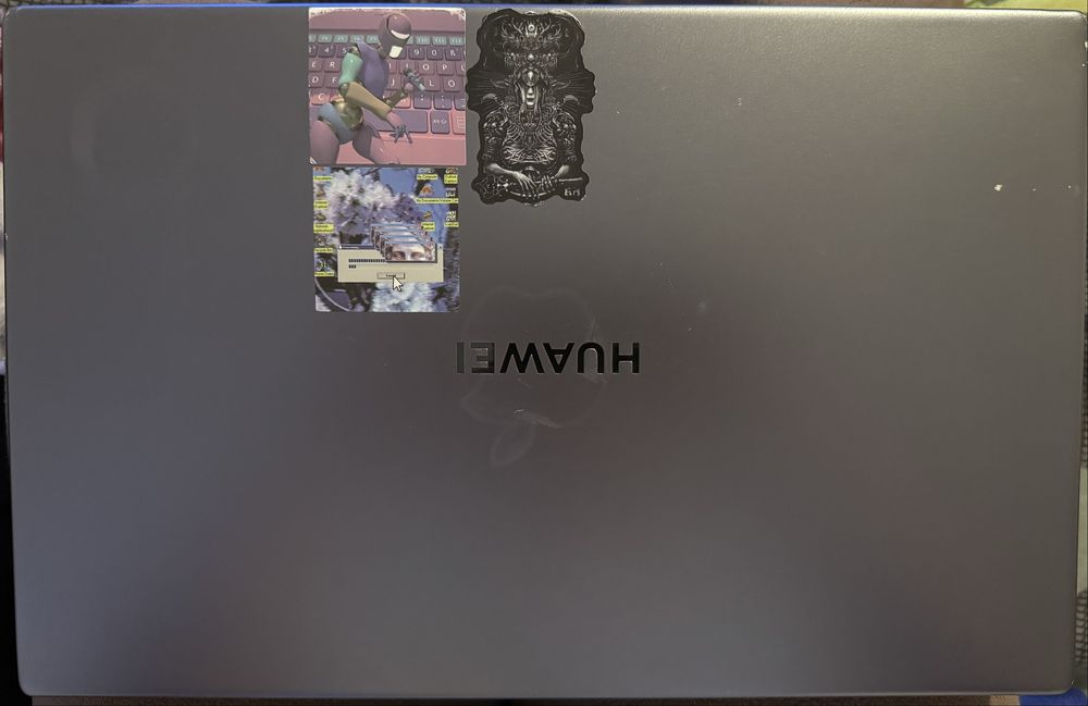 Продавам лаптоп Huawei MateBook D (14/15]