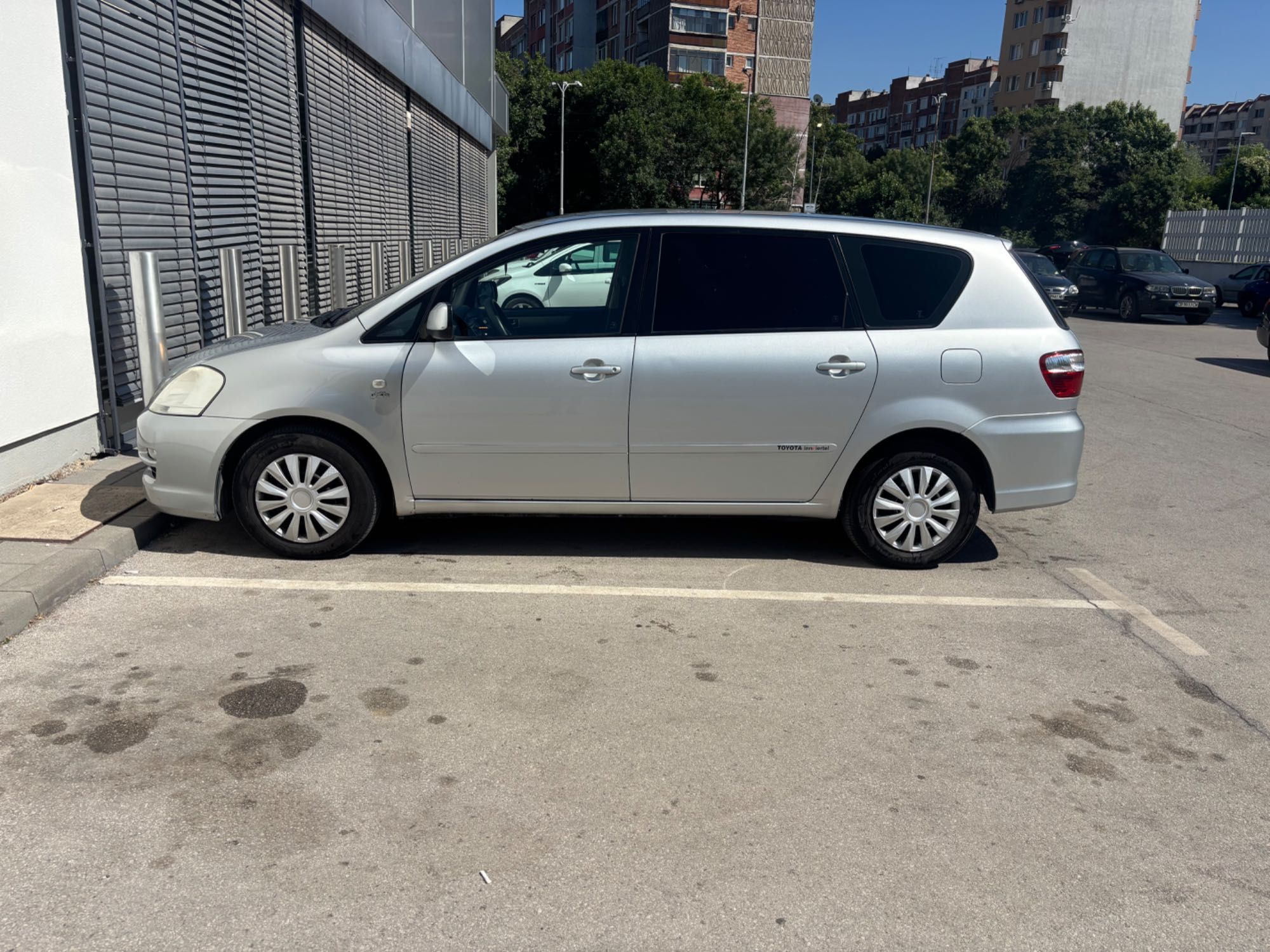Toyota Avensis Verso