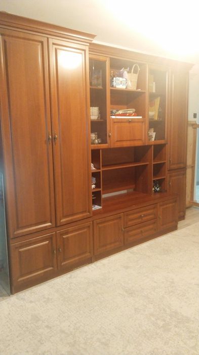 Продам гостинную стенку