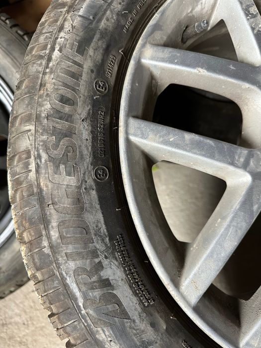 Bridgestone зимни Гуми 205/55 R16