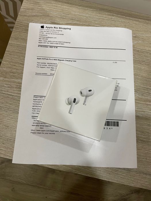Безжични слушалки - Apple Airpods Pro ( 2nd Generation ) - СПЕШНО !